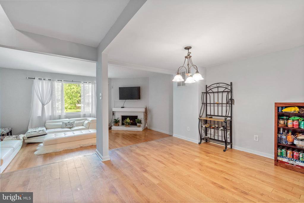 13317 Woodruff Court, Germantown, MD 20874