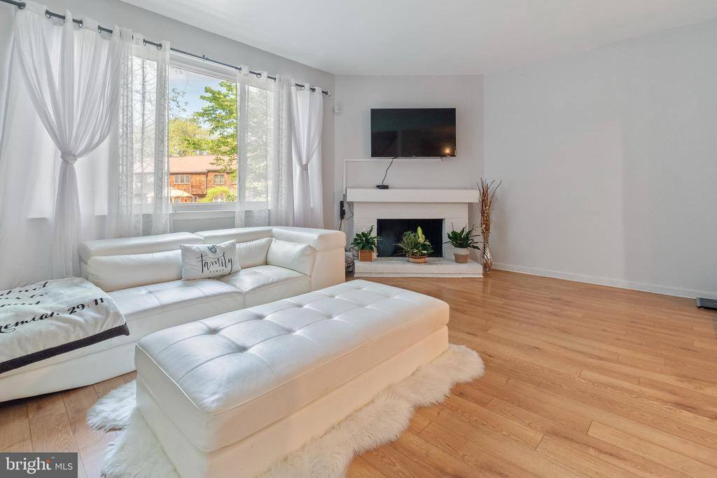 13317 Woodruff Court, Germantown, MD 20874