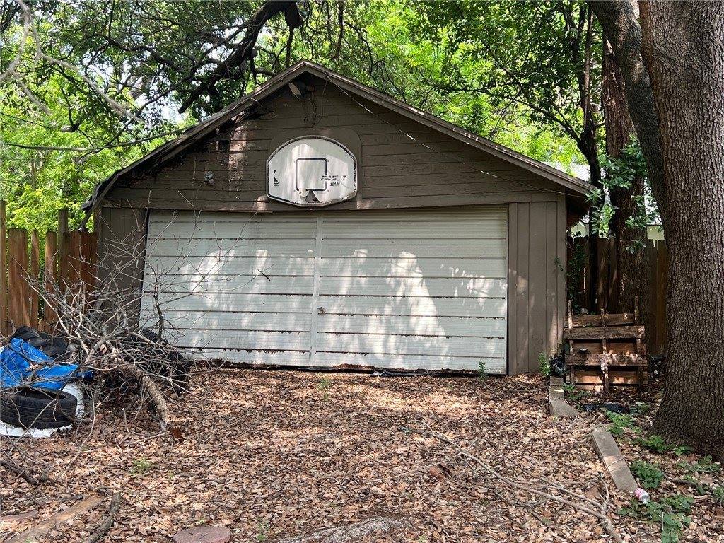 3313 East Brookview Drive, Waco, TX 76707