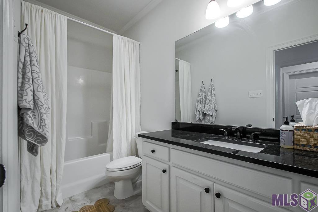 17200 Ledgestone Dr, Prairieville, LA 70769