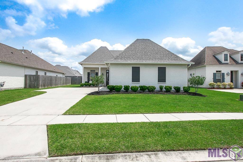 17200 Ledgestone Dr, Prairieville, LA 70769