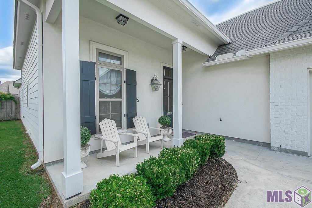 17200 Ledgestone Dr, Prairieville, LA 70769