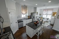 17200 Ledgestone Dr, Prairieville, LA 70769