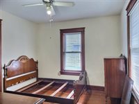 14 Nassau Street, Johnson City, NY 13790