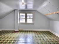 14 Nassau Street, Johnson City, NY 13790