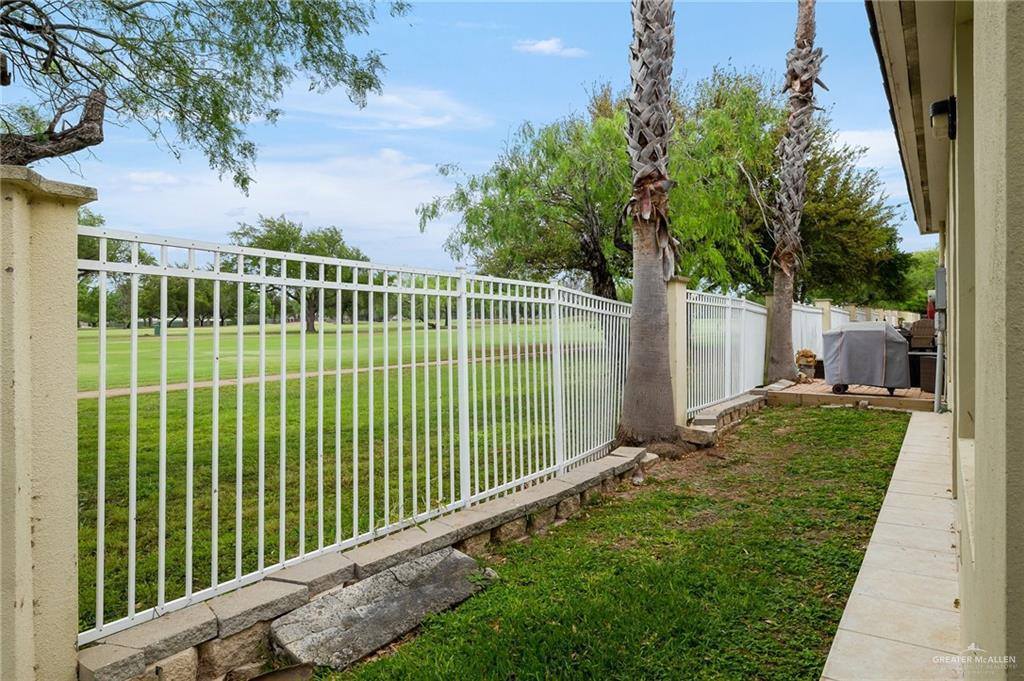 800 Sunset Drive, #B18, McAllen, TX 78503