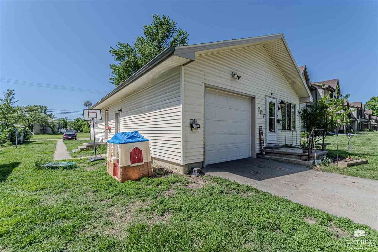 707 West 8th Street, Junction City, KS 66441