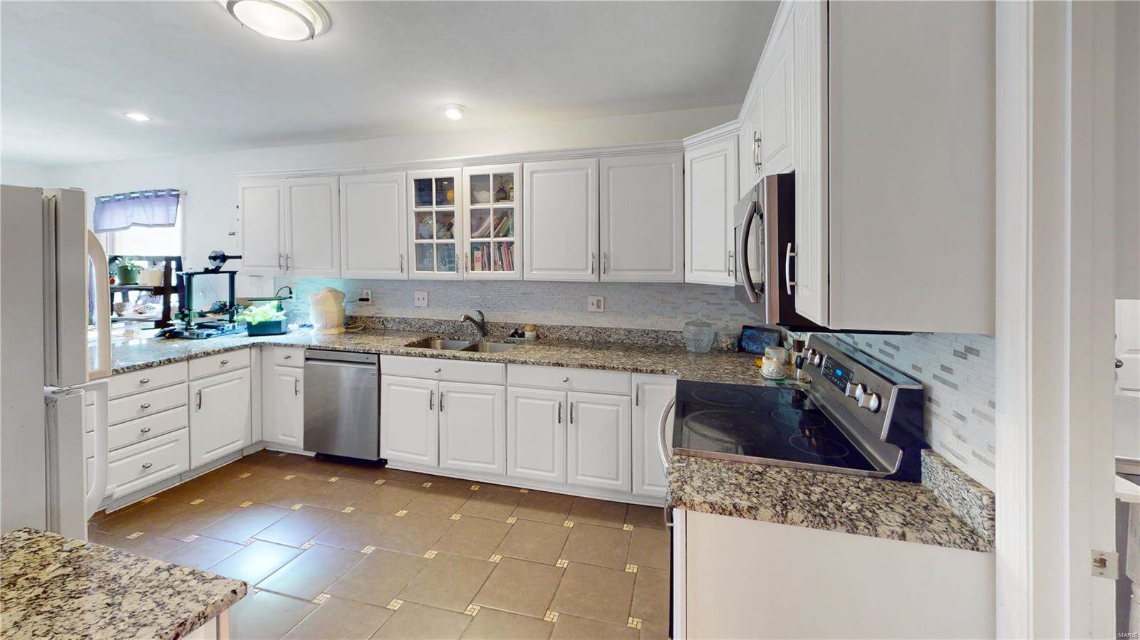 413 Hickory Manor, Belleville, IL 62223