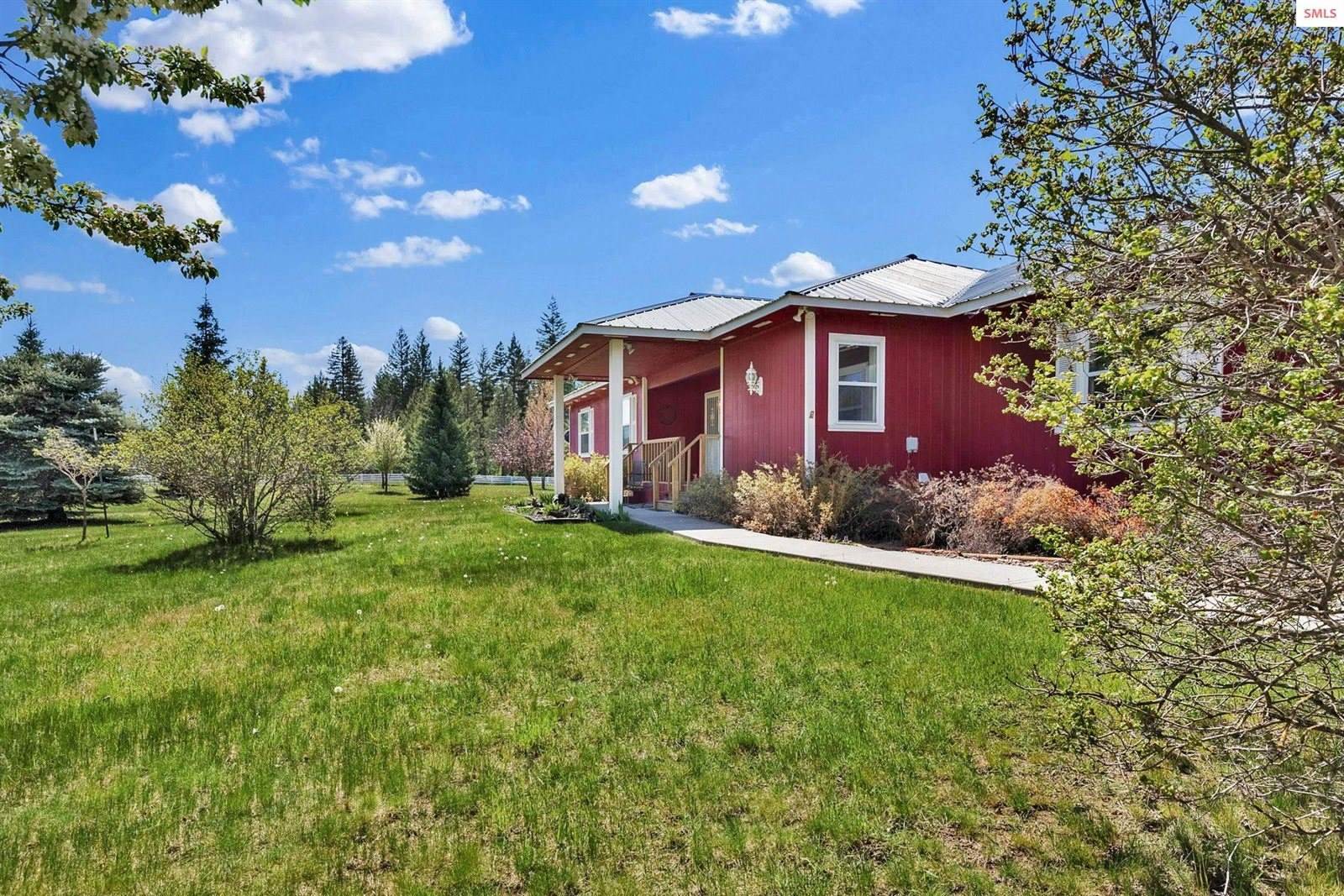 865 Kootenai Trail Road, Bonners Ferry, ID 83805