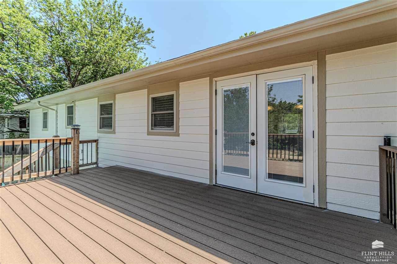 506 Countryside Road, Junction City, KS 66441