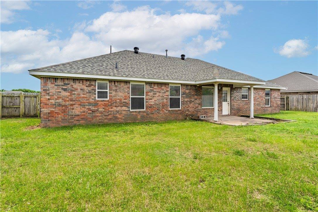 602 Piney Lane, Springdale, AR 72764