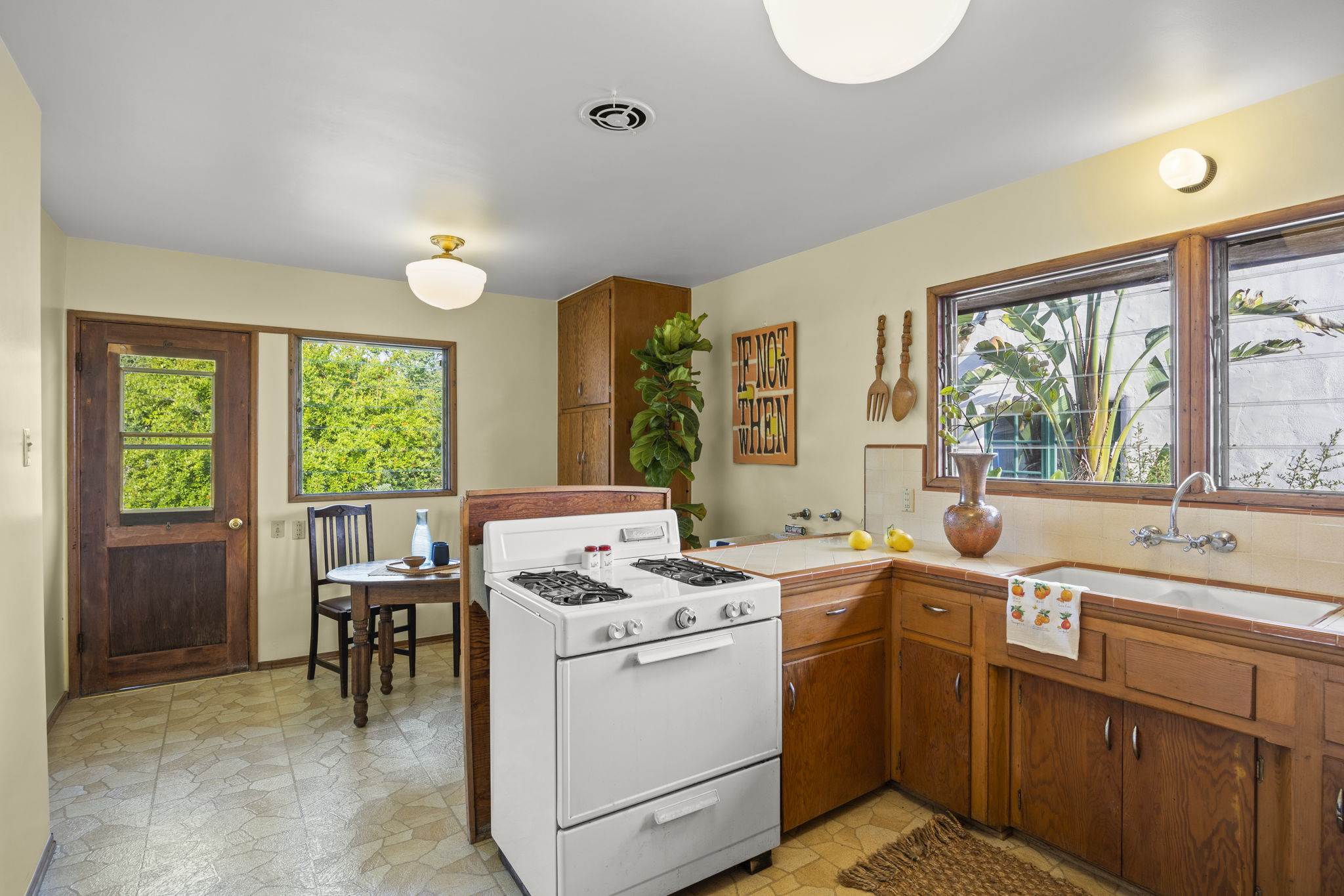 204 Canada Street, Ojai, CA 93023