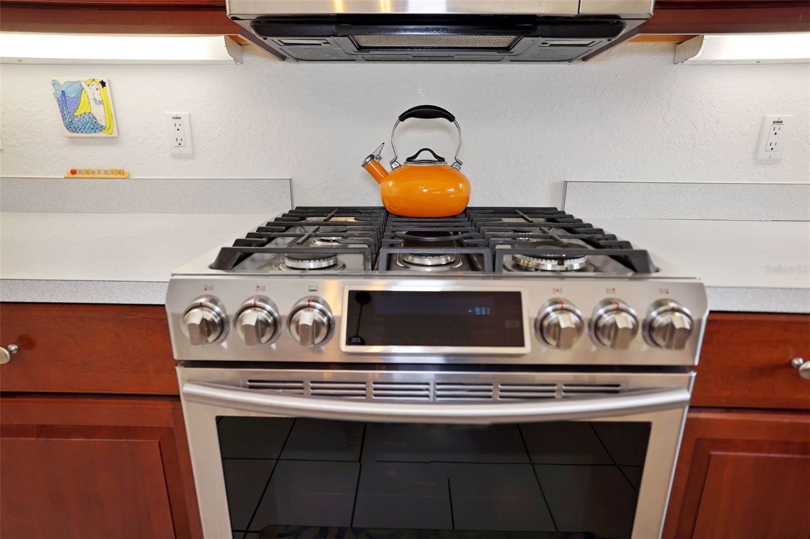 1020 Granada Street, Clearwater, FL 33755