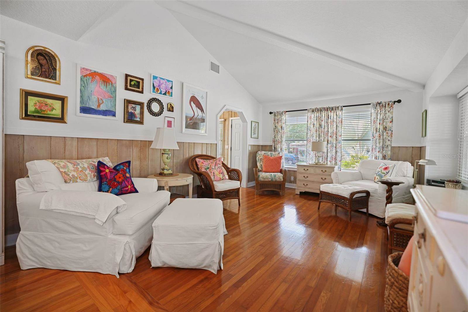 1020 Granada Street, Clearwater, FL 33755