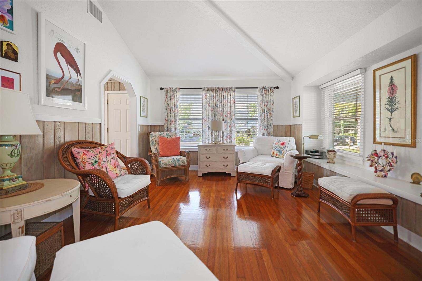 1020 Granada Street, Clearwater, FL 33755