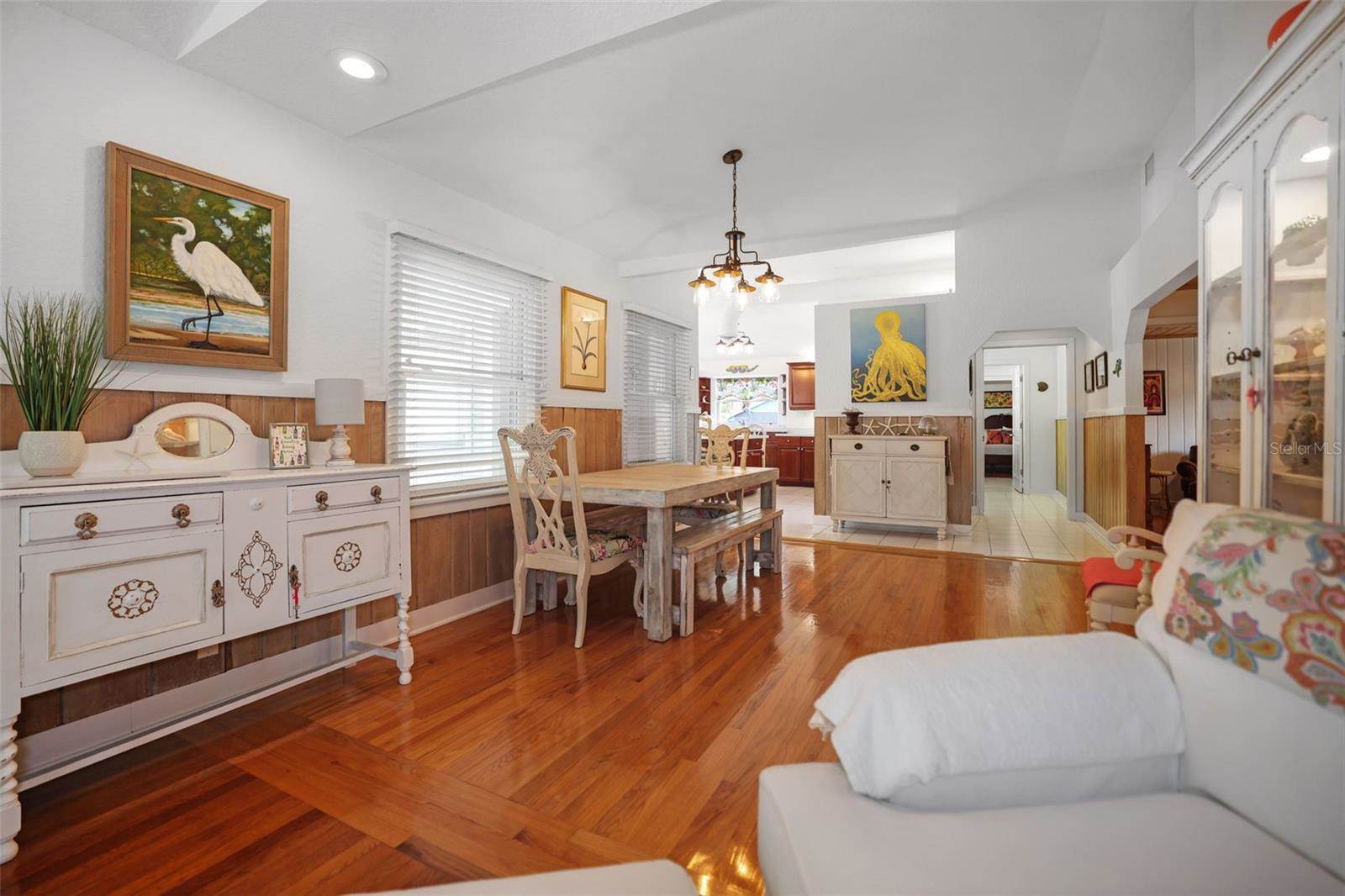 1020 Granada Street, Clearwater, FL 33755