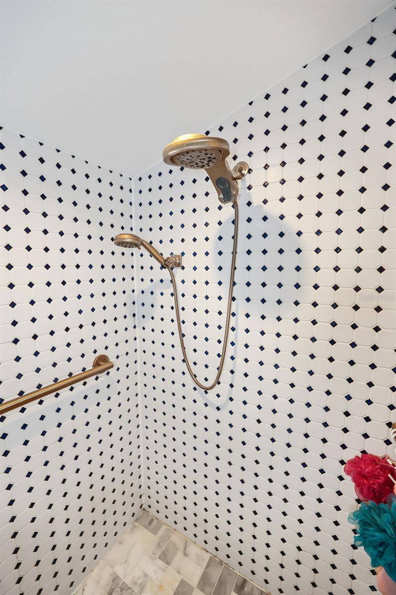 1020 Granada Street, Clearwater, FL 33755