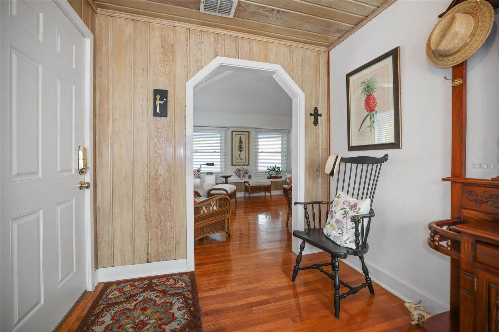 1020 Granada Street, Clearwater, FL 33755