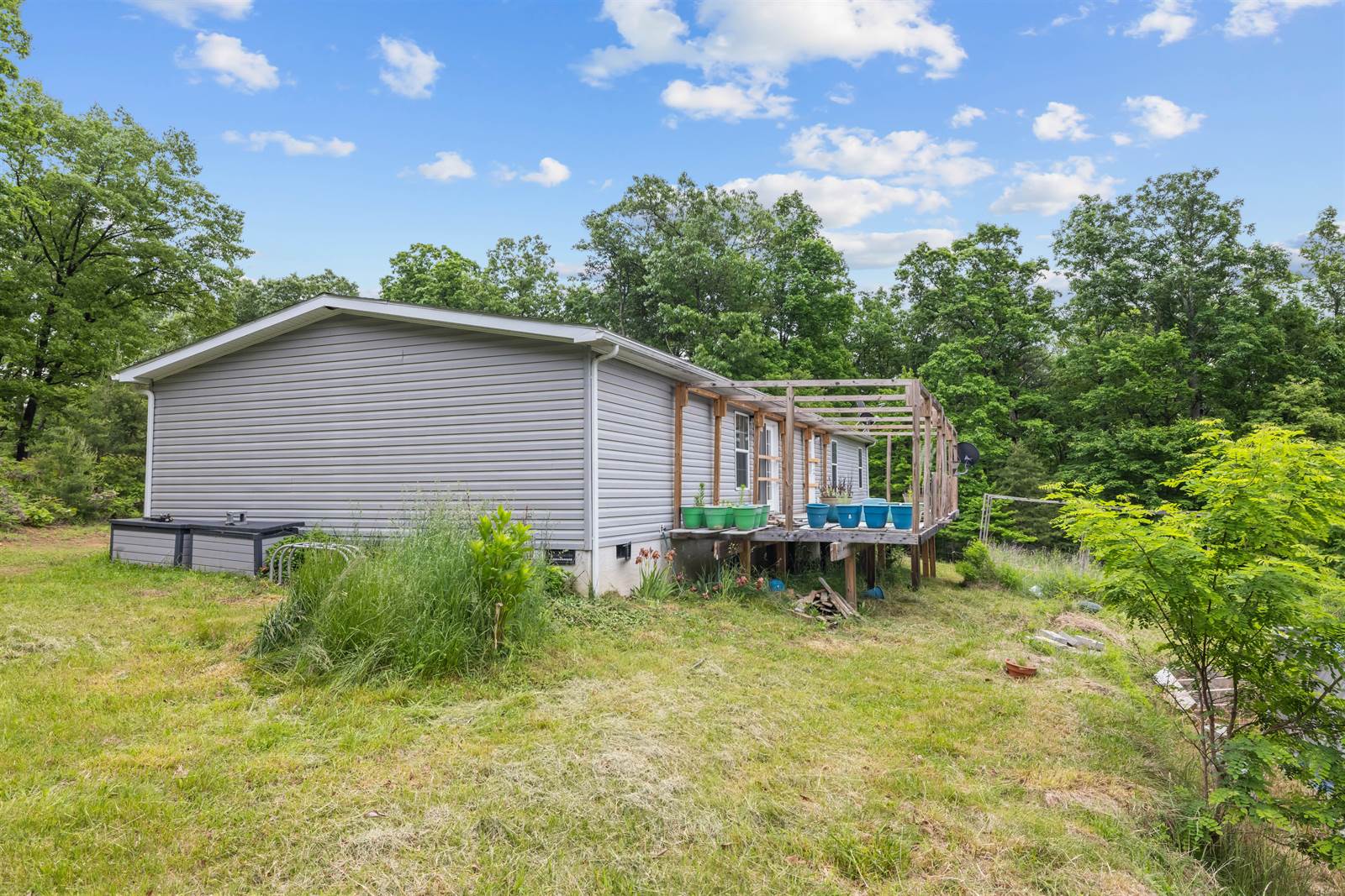 979 Sherman Drive, Augusta, WV 26704