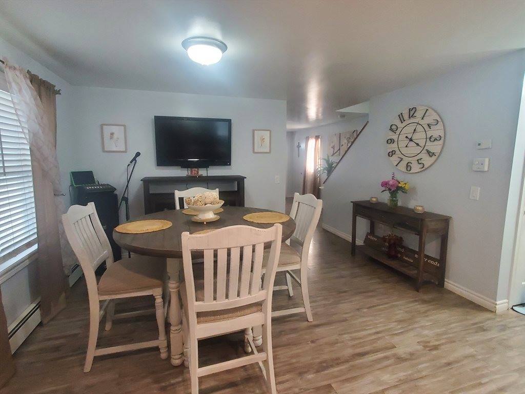 99 Franklin, Holyoke, MA 01040