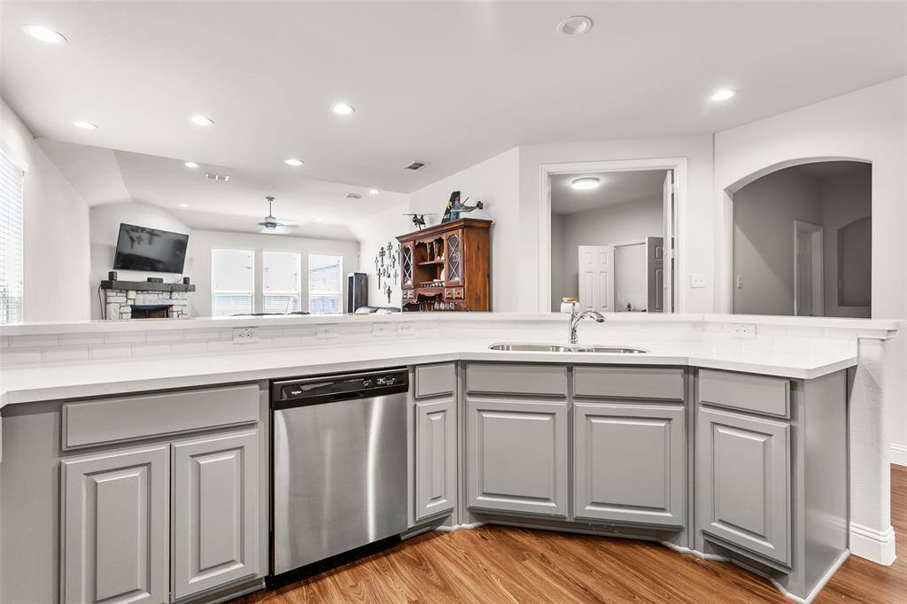 6121 Whale Rock Court, Fort Worth, TX 76179