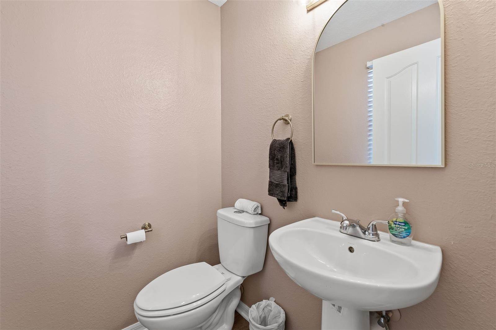 8715 Sheldon Creek Boulevard, Tampa, FL 33615