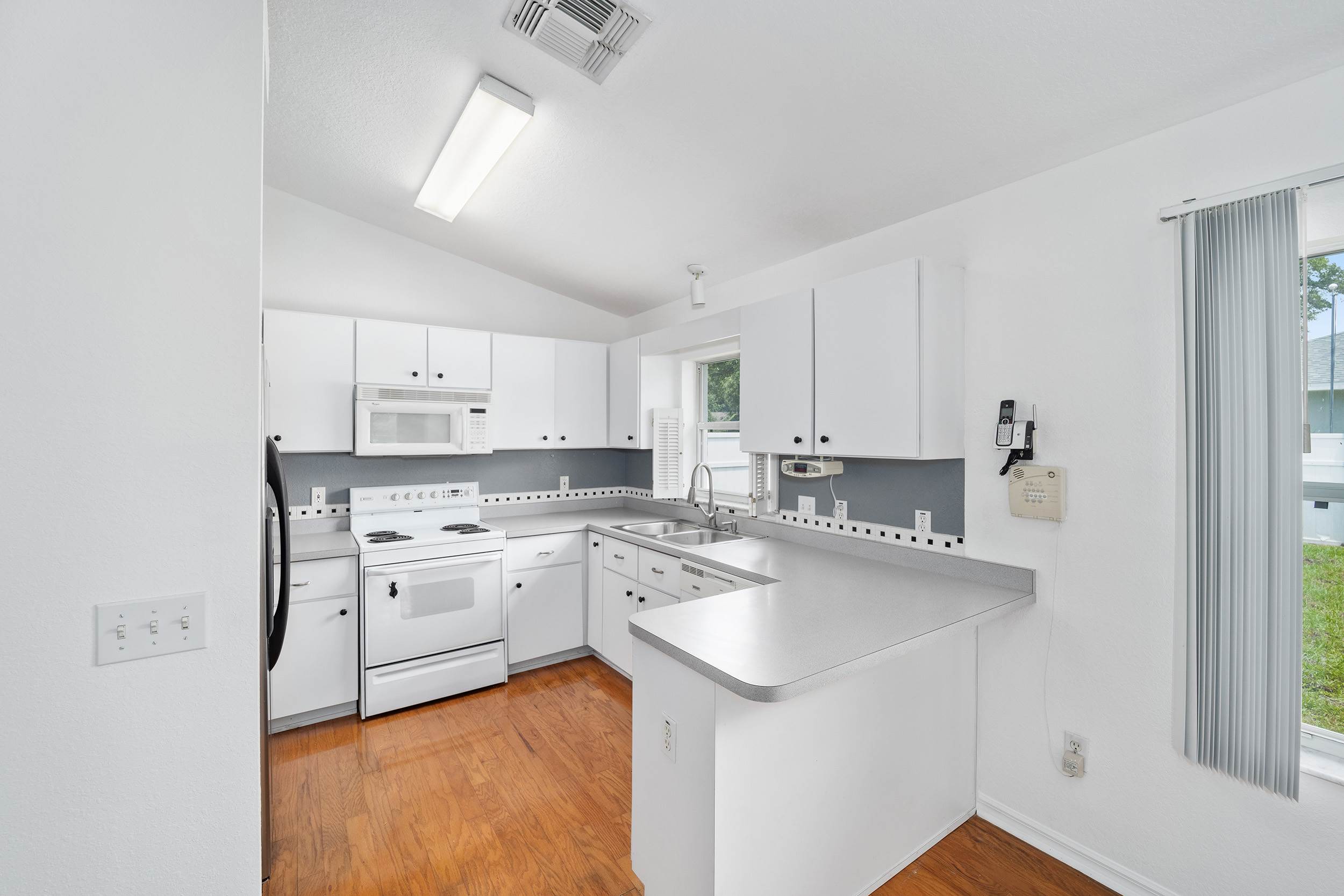 11 Teak Loop Lane, Ocala, FL 34472