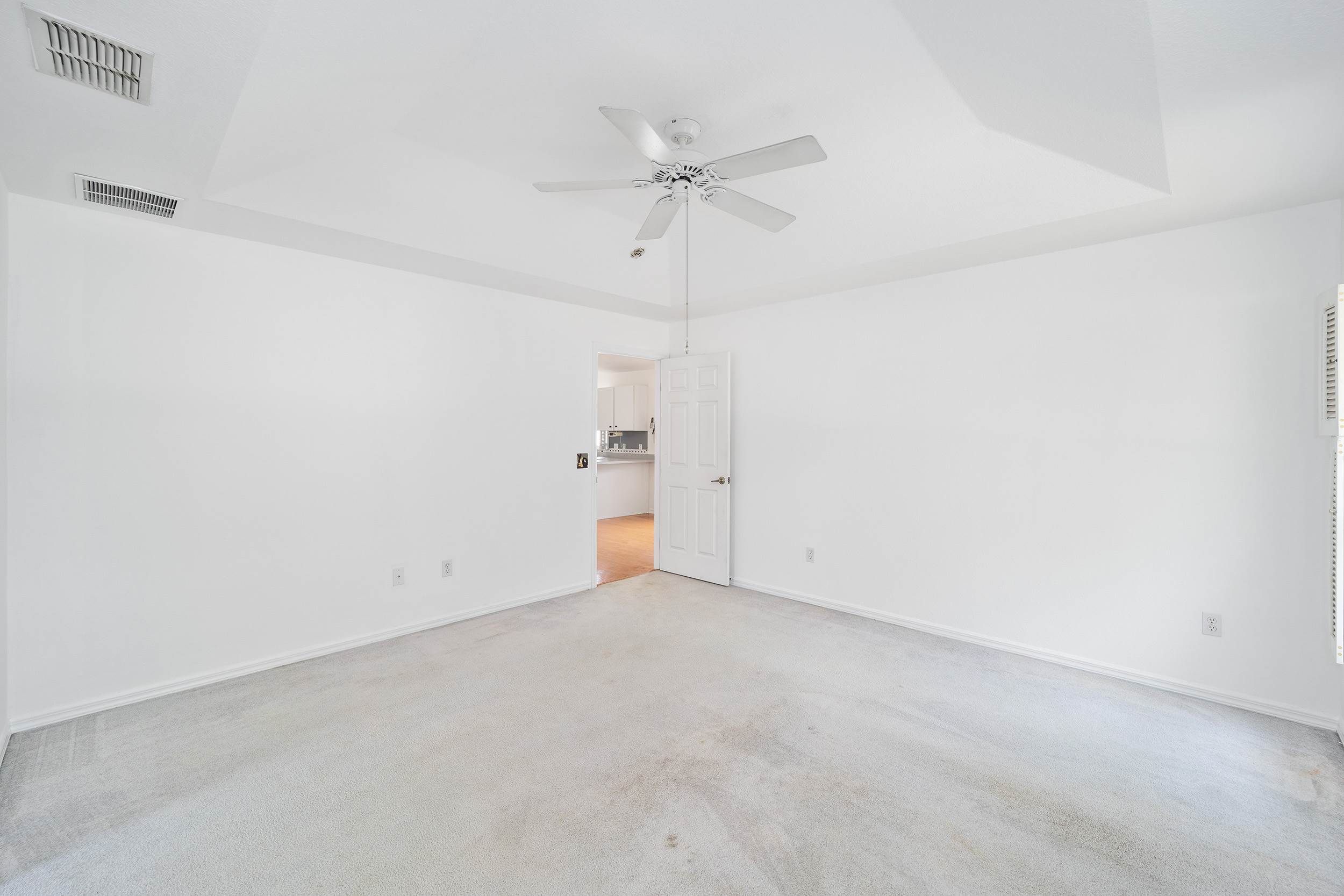 11 Teak Loop Lane, Ocala, FL 34472