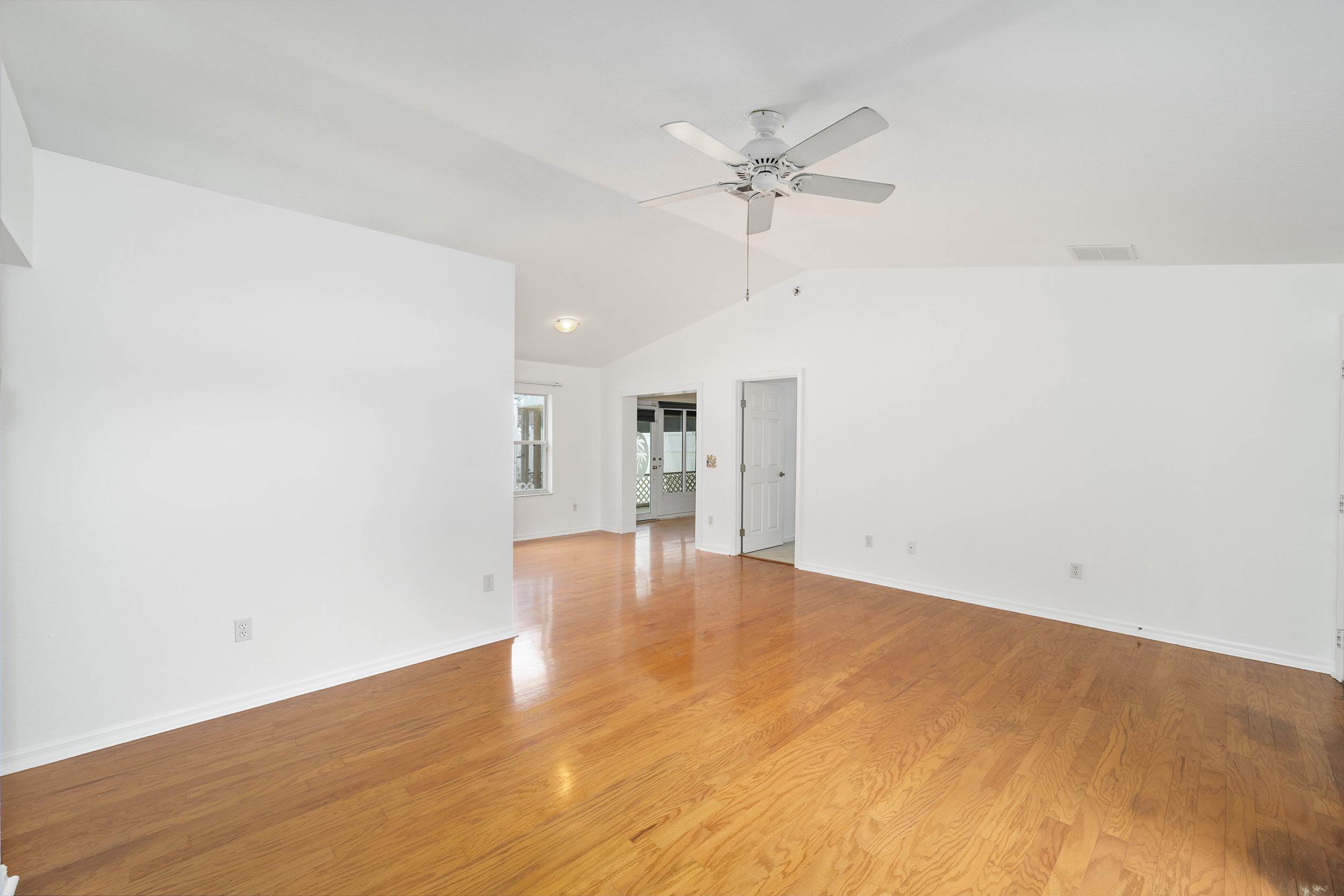 11 Teak Loop Lane, Ocala, FL 34472