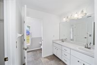 11 Teak Loop Lane, Ocala, FL 34472