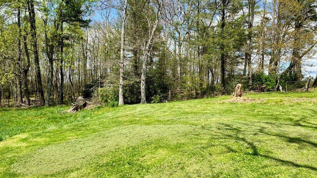 1060 Old Mill Road, Hillsville, VA 24343