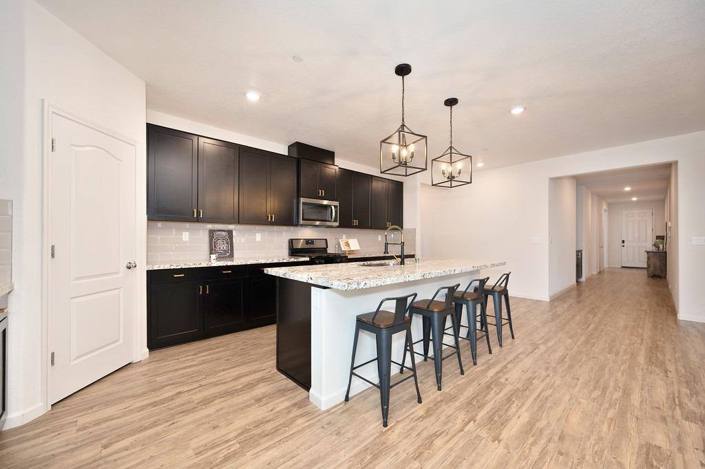 8040 Fort Collins Way, Roseville, CA 95747