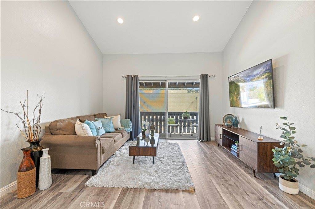 27664 Haskell Canyon Road, Saugus, CA 91350