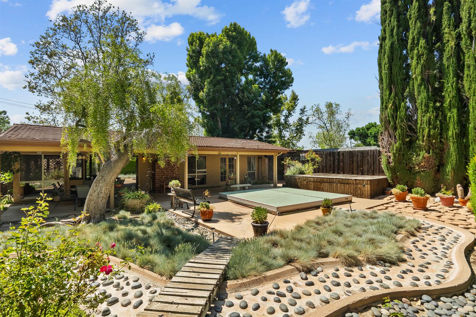 26342 Sand Canyon Rd., Canyon Country, CA 91387