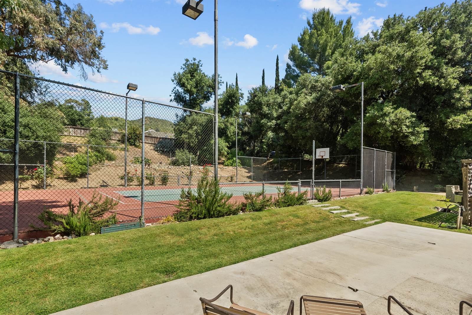 26342 Sand Canyon Rd., Canyon Country, CA 91387