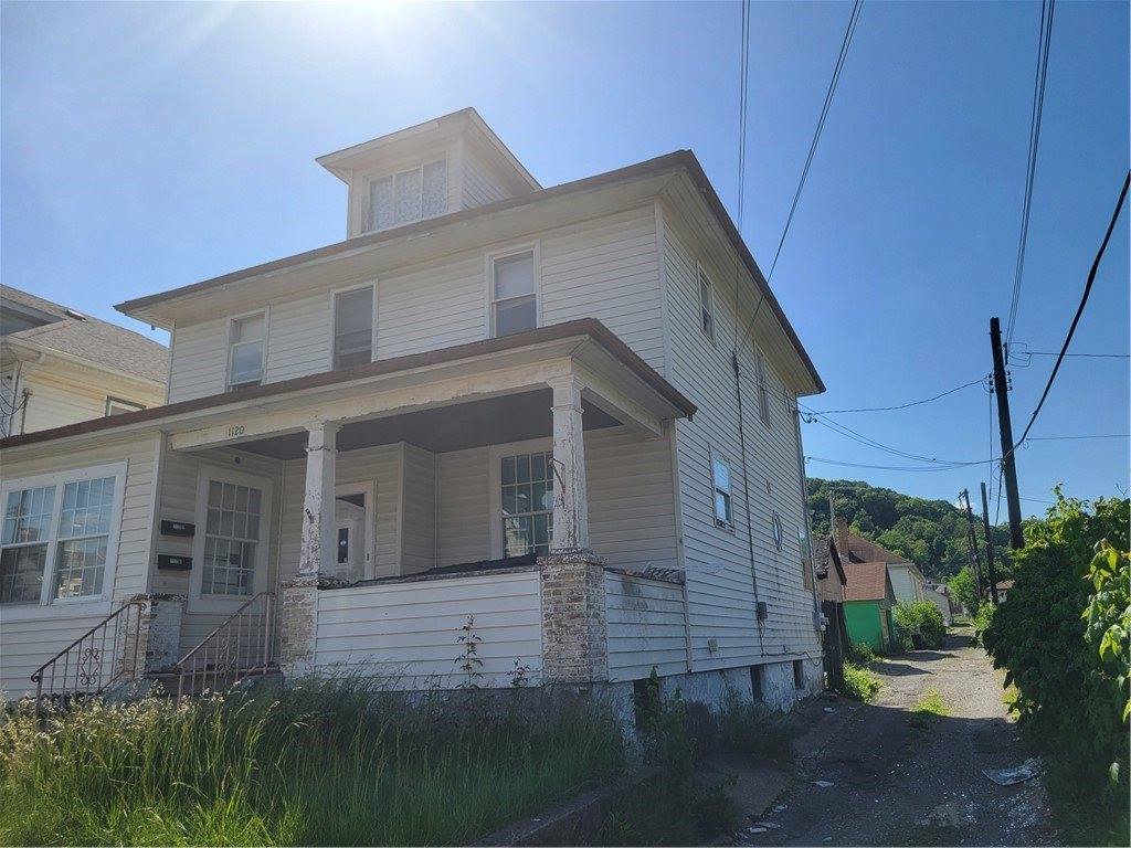 1120 9th St, Stowe Township, PA 15136