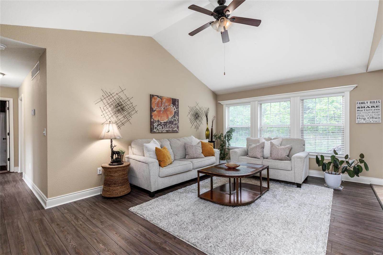 119 Sycamore Drive, Saint Robert, MO 65584