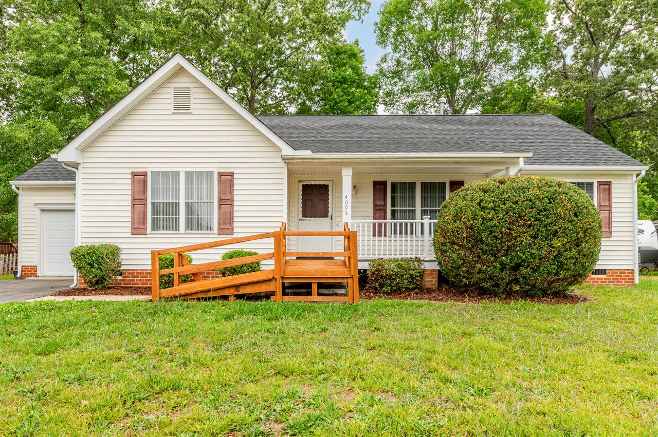 4006 Clipper Bay Drive, Chester, VA 23831