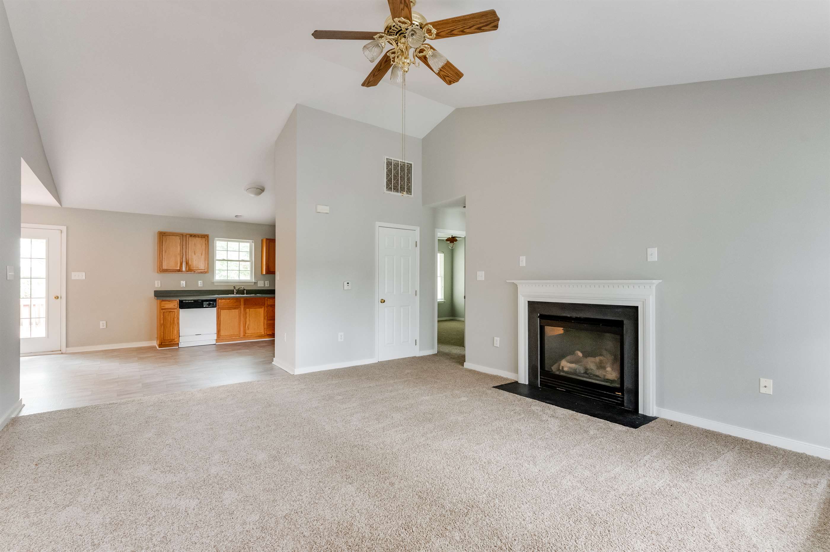 4006 Clipper Bay Drive, Chester, VA 23831