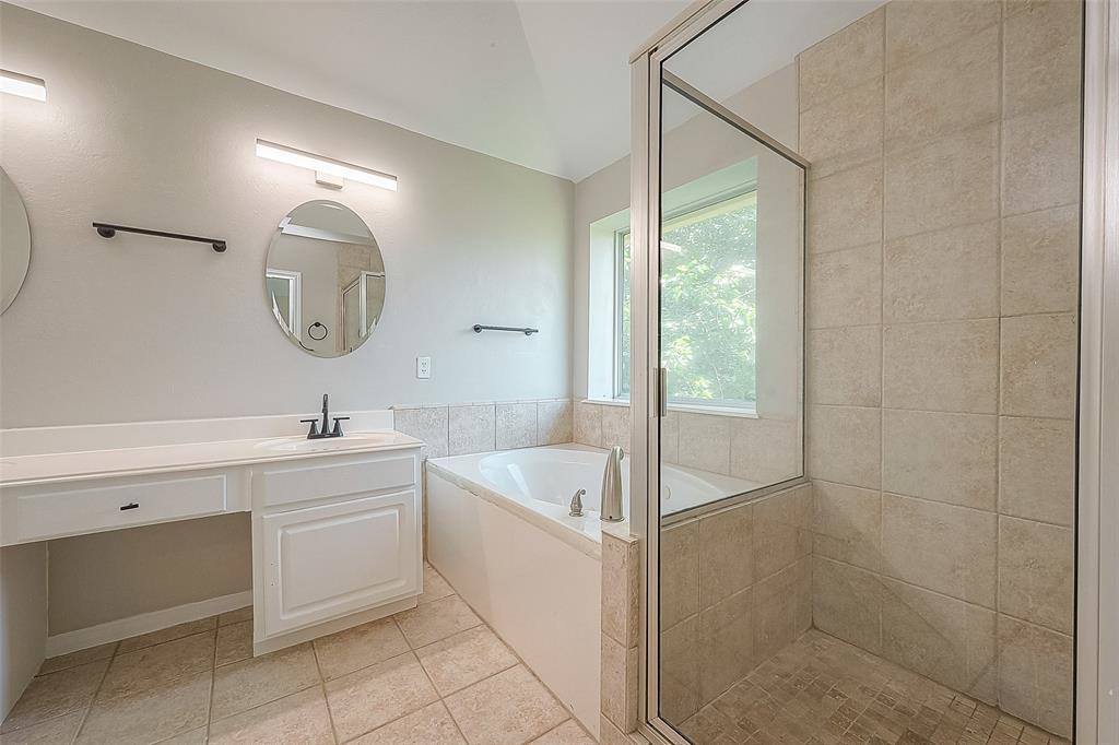 1915 Laurel Brook Lane, Houston, TX 77014