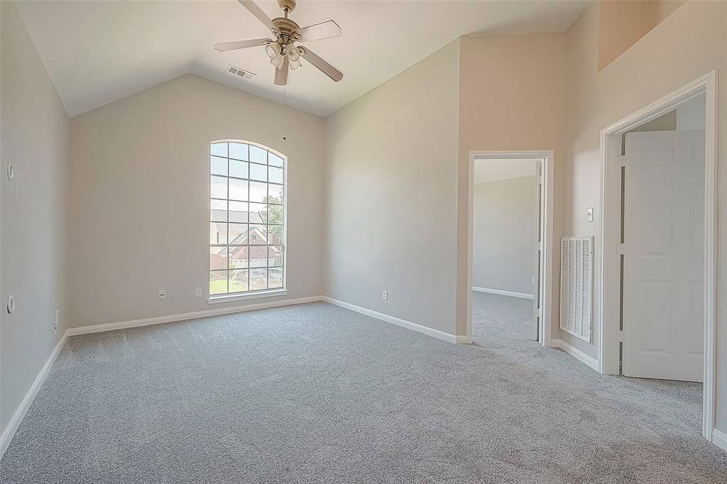 1915 Laurel Brook Lane, Houston, TX 77014