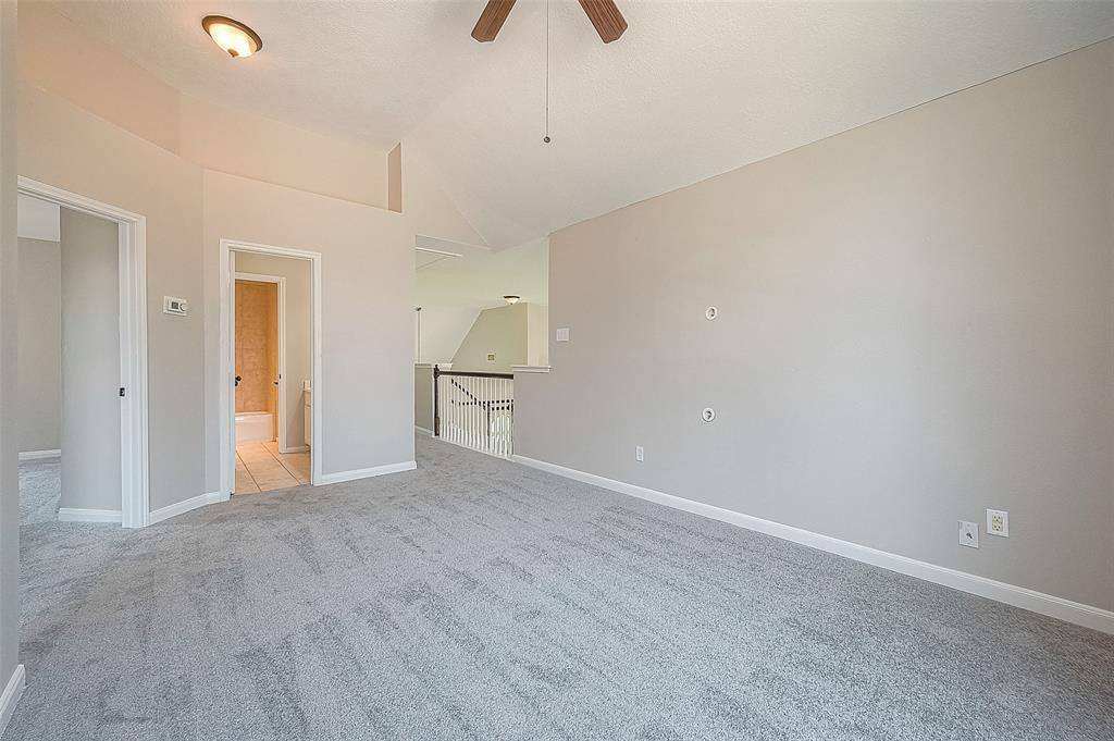 1915 Laurel Brook Lane, Houston, TX 77014