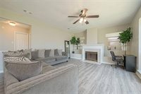 1915 Laurel Brook Lane, Houston, TX 77014