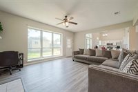 1915 Laurel Brook Lane, Houston, TX 77014