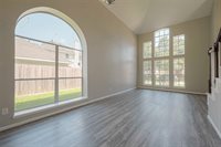 1915 Laurel Brook Lane, Houston, TX 77014