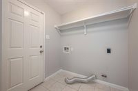 1915 Laurel Brook Lane, Houston, TX 77014