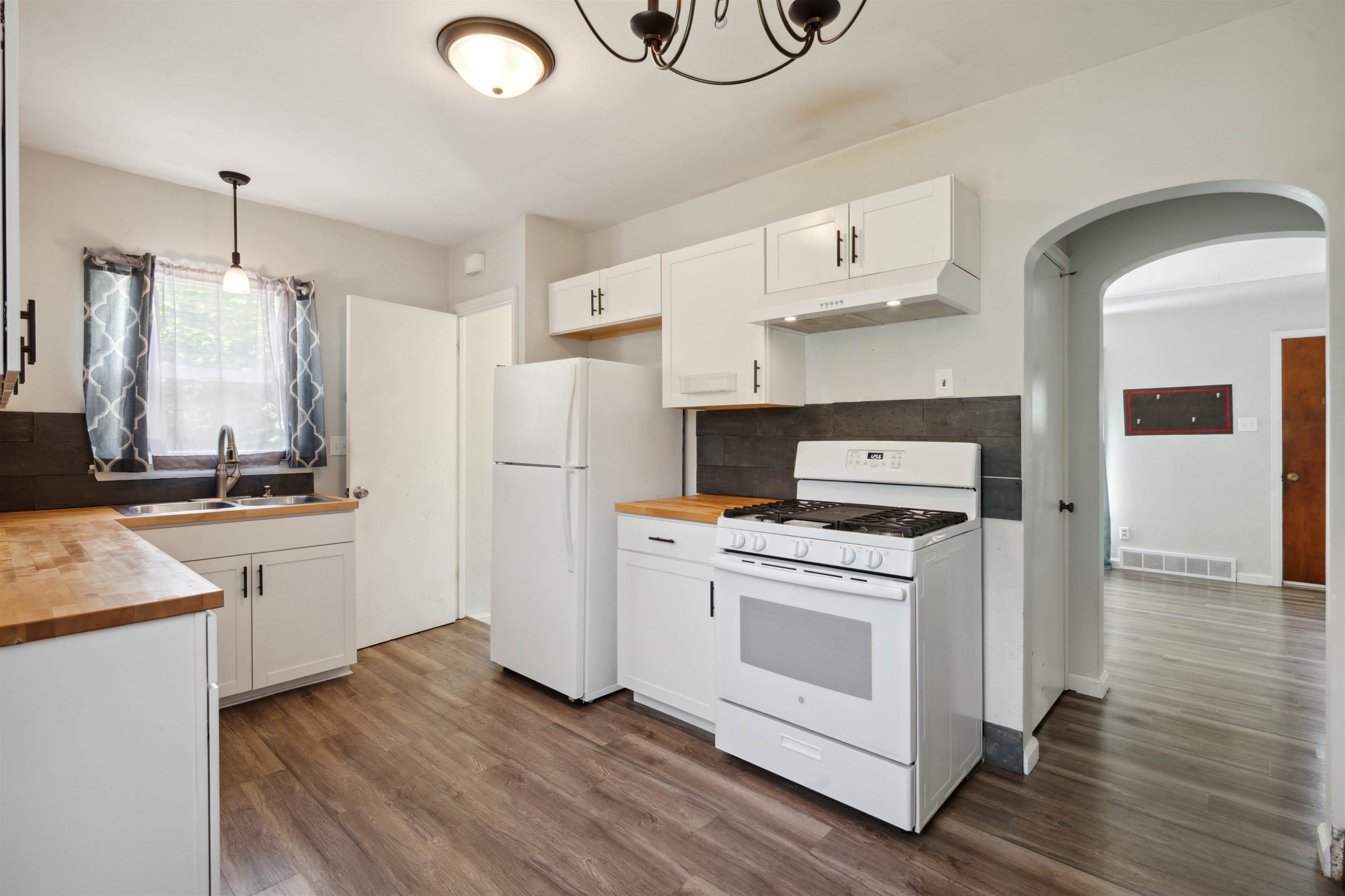 502 36th Street NE, Cedar Rapids, IA 52402