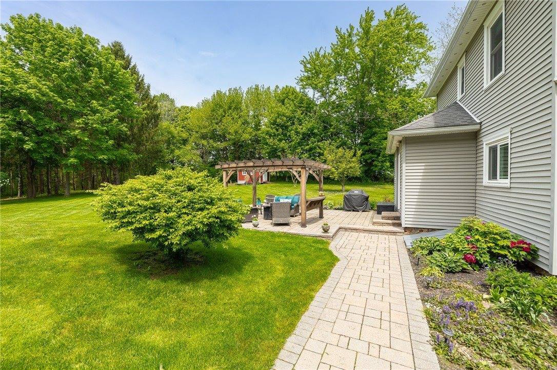 5433 Lincoln Road, Walworth, NY 14519