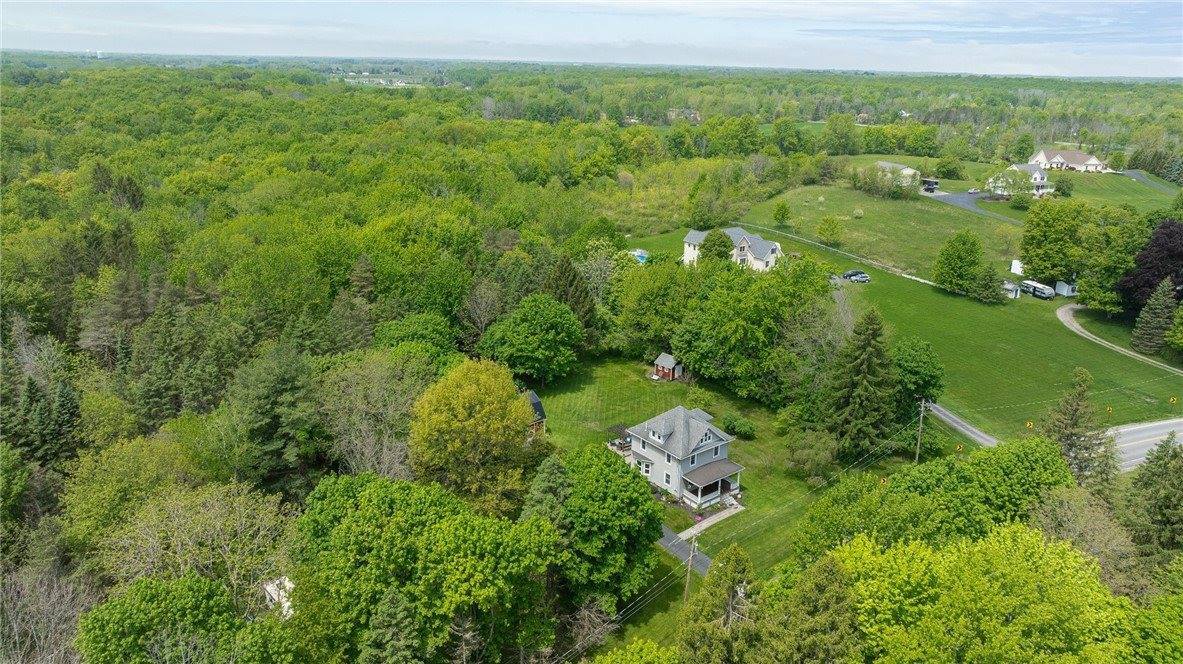 5433 Lincoln Road, Walworth, NY 14519