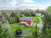 64 Manansis View, Glenburn, ME 04401